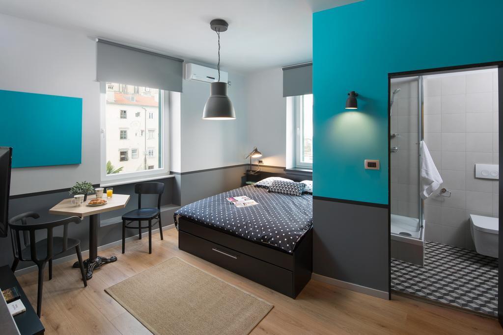 Studio Apartments River غييكا المظهر الخارجي الصورة
